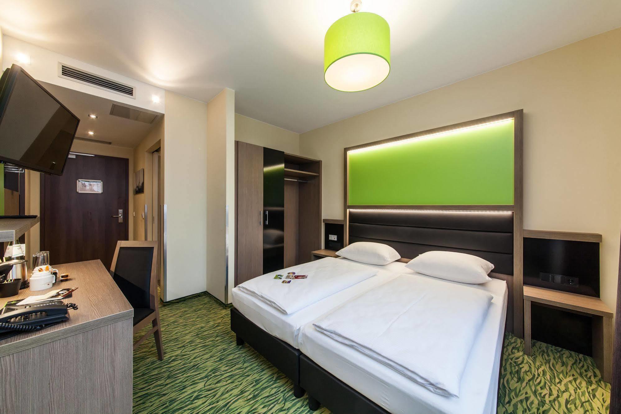 Novum Style Aldea 3* Berlino